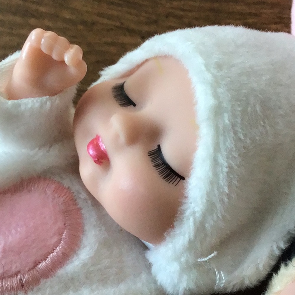 Keyohome Mini newborn baby dolls with animal-themed outfits. Set of 8 - Picture 9 of 15
